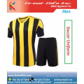 uniformes de football pour femmes et hommes / vêtements de football